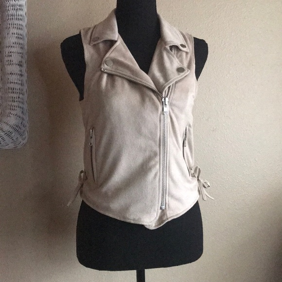 Lovers + Friends Elliot Vest - Picture 3 of 14